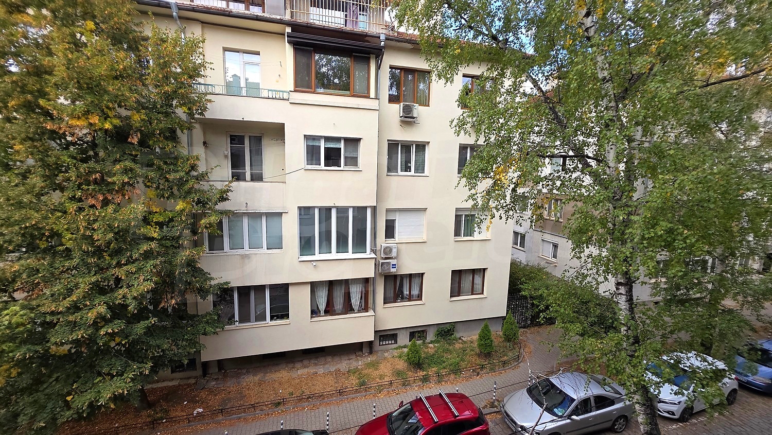outside, facade, parking, green area