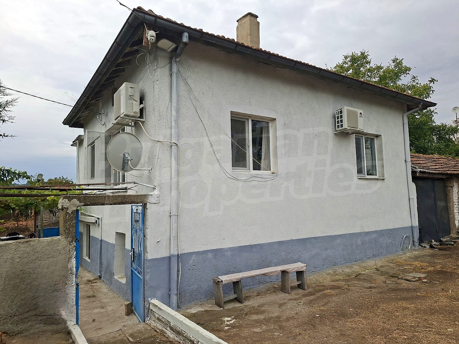facade, outside