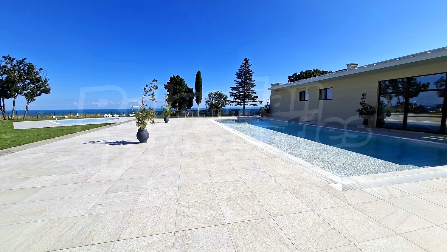 outside, pool, sea