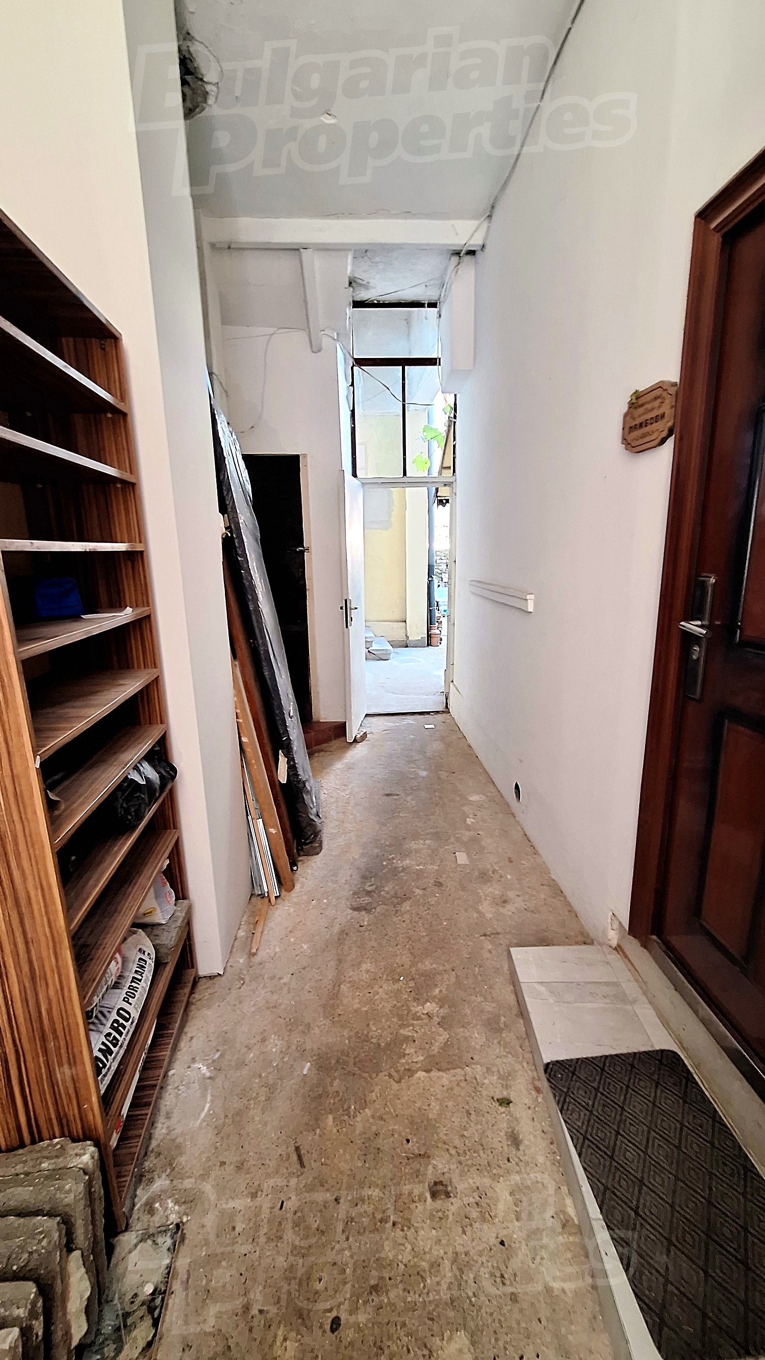 hallway, inside