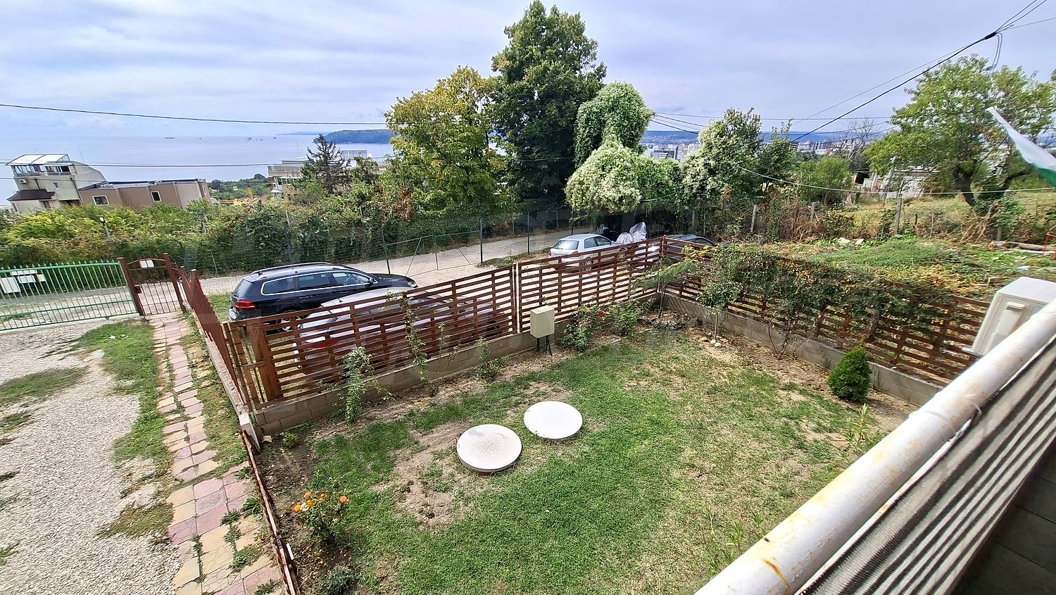 outside, garden, sea, parking