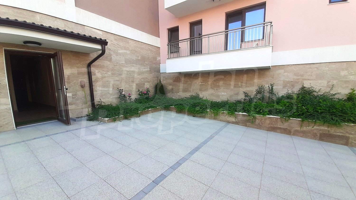 outside, facade, garden
