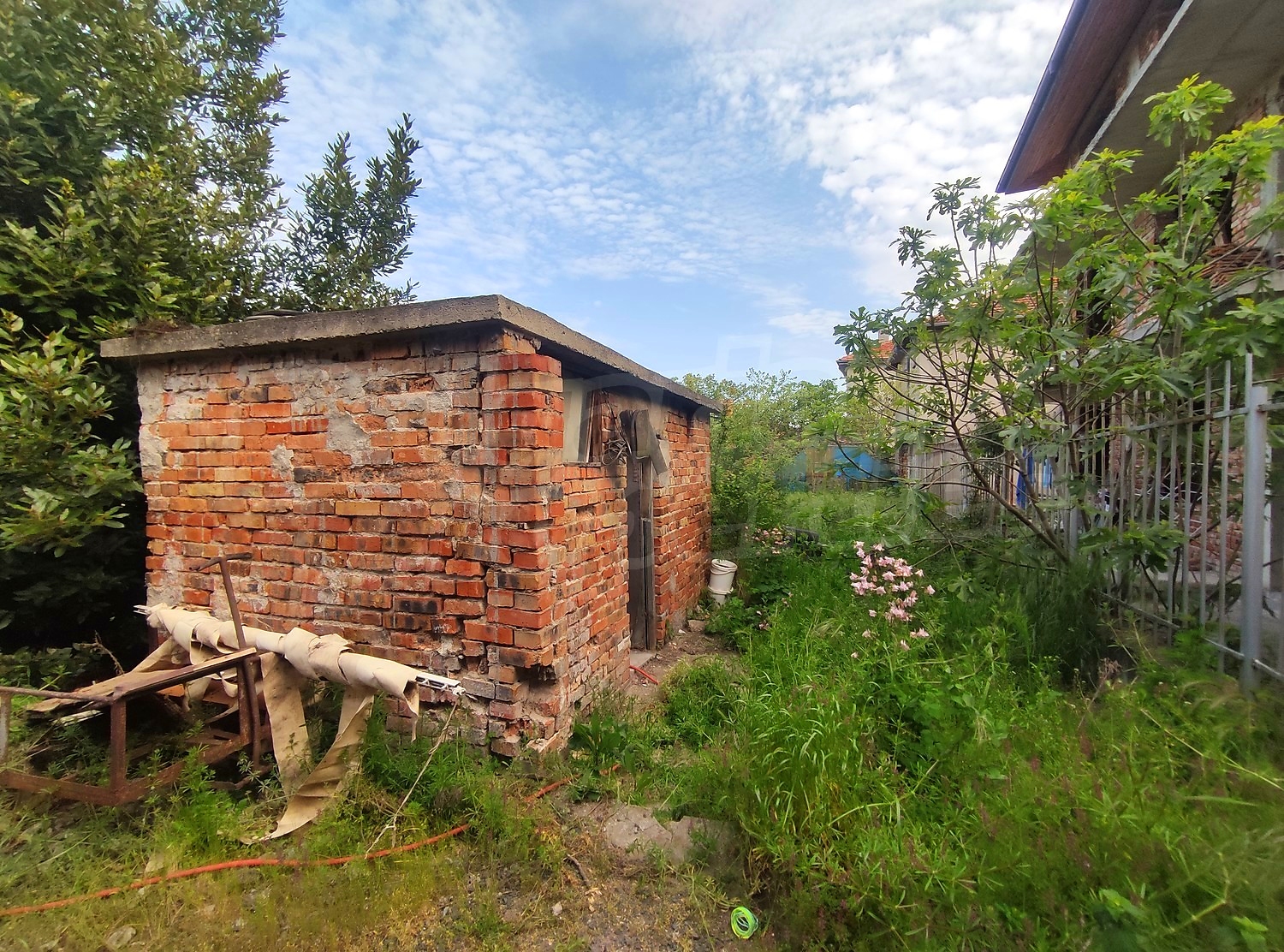 outside, facade, garden