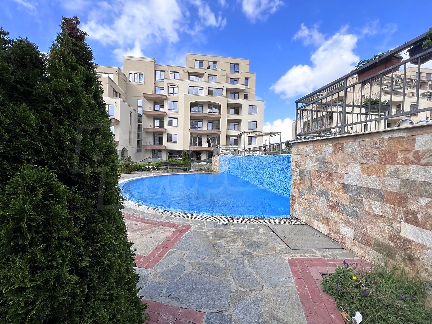 outside, pool, facade, garden