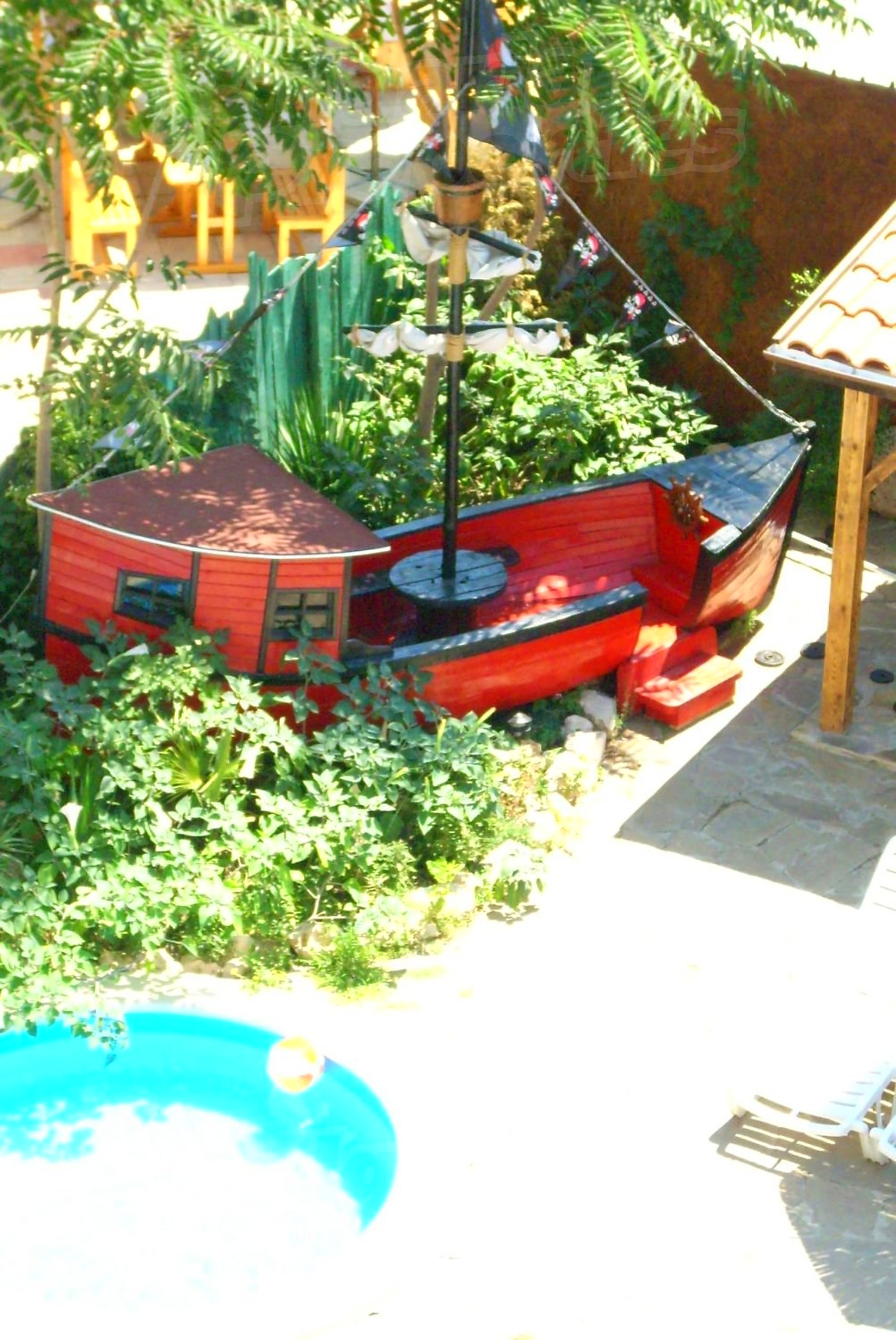 outside, garden, pool