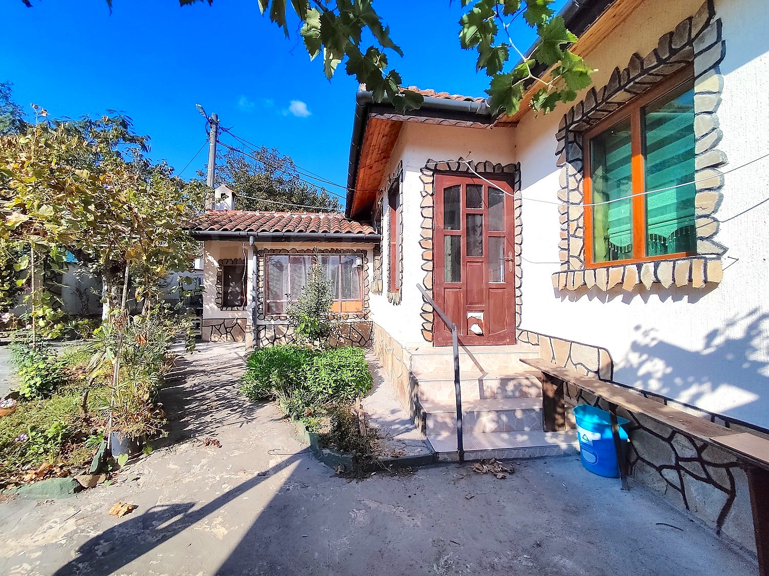 outside, facade, garden