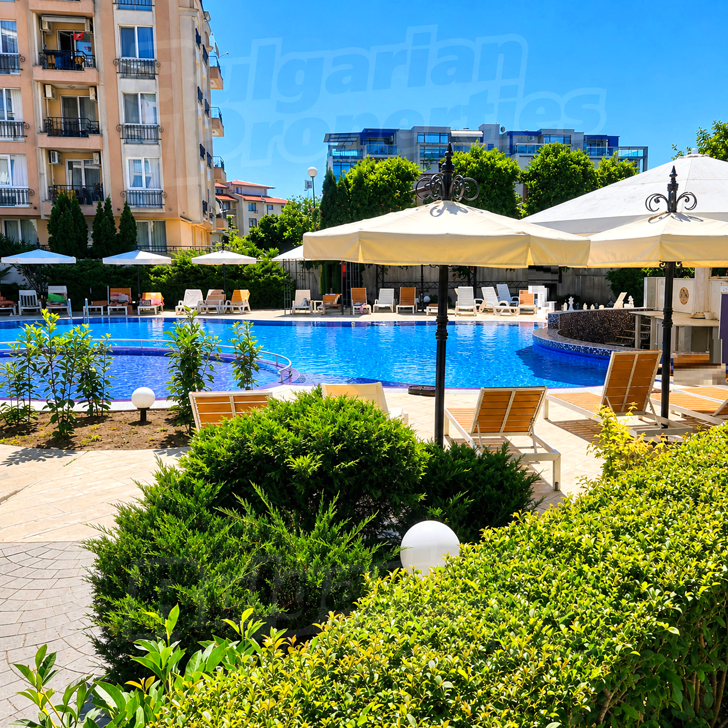 outside, pool, garden