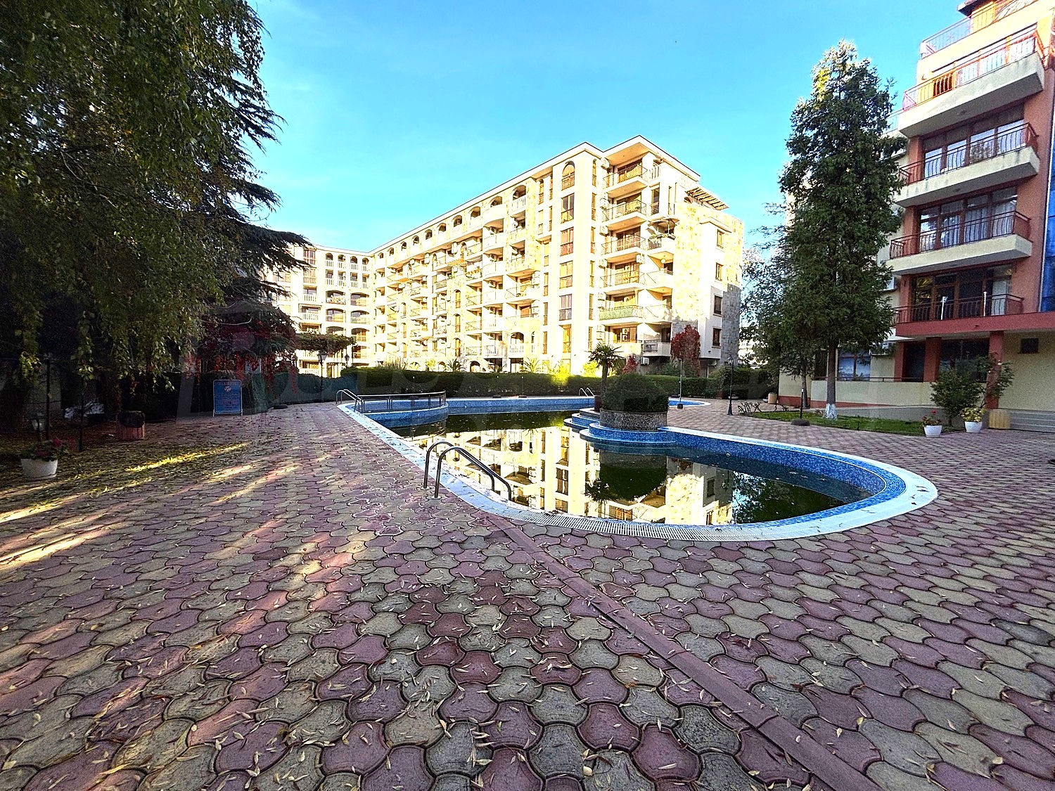 outside, pool