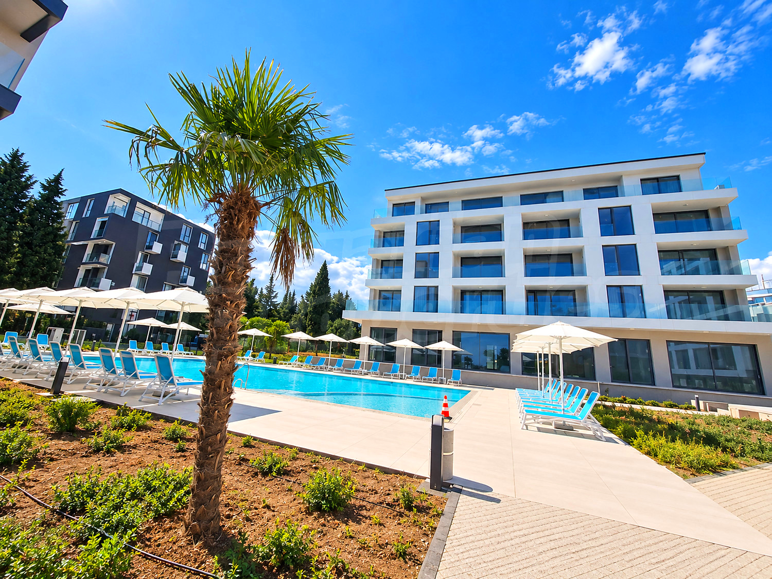 outside, pool, facade, garden