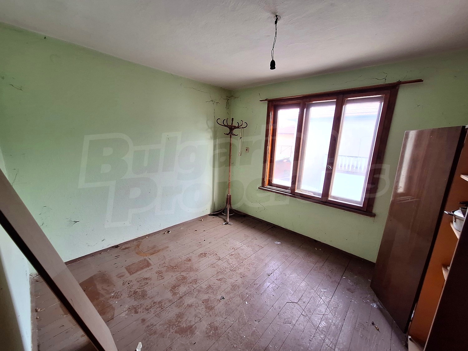 inside, unfurnished