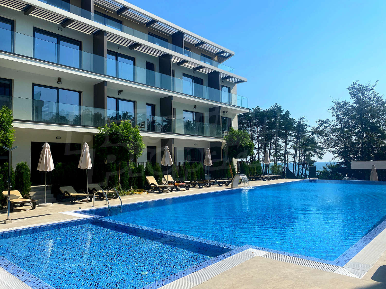 outside, pool, facade, garden