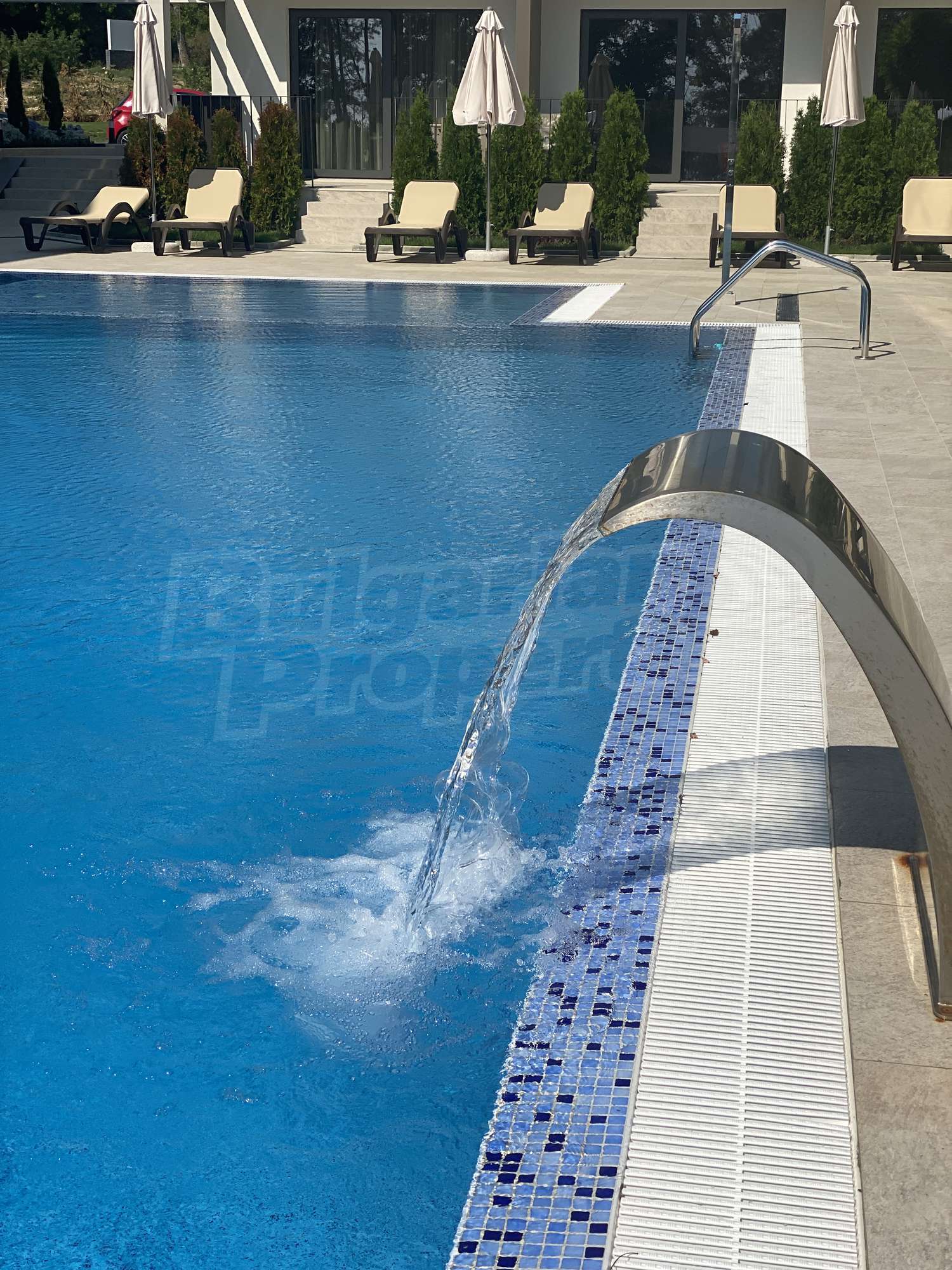 outside, pool