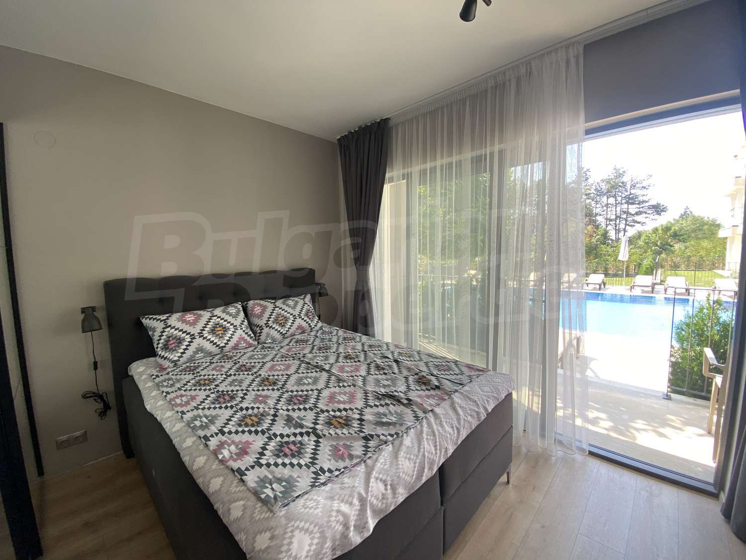 bedroom, pool, outside