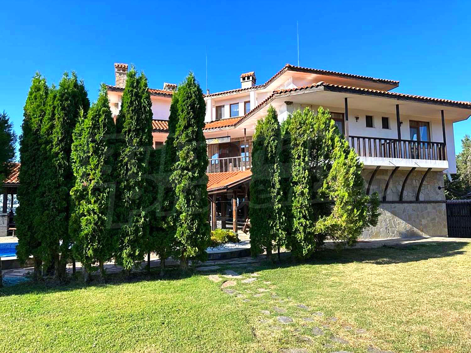 outside, facade, garden