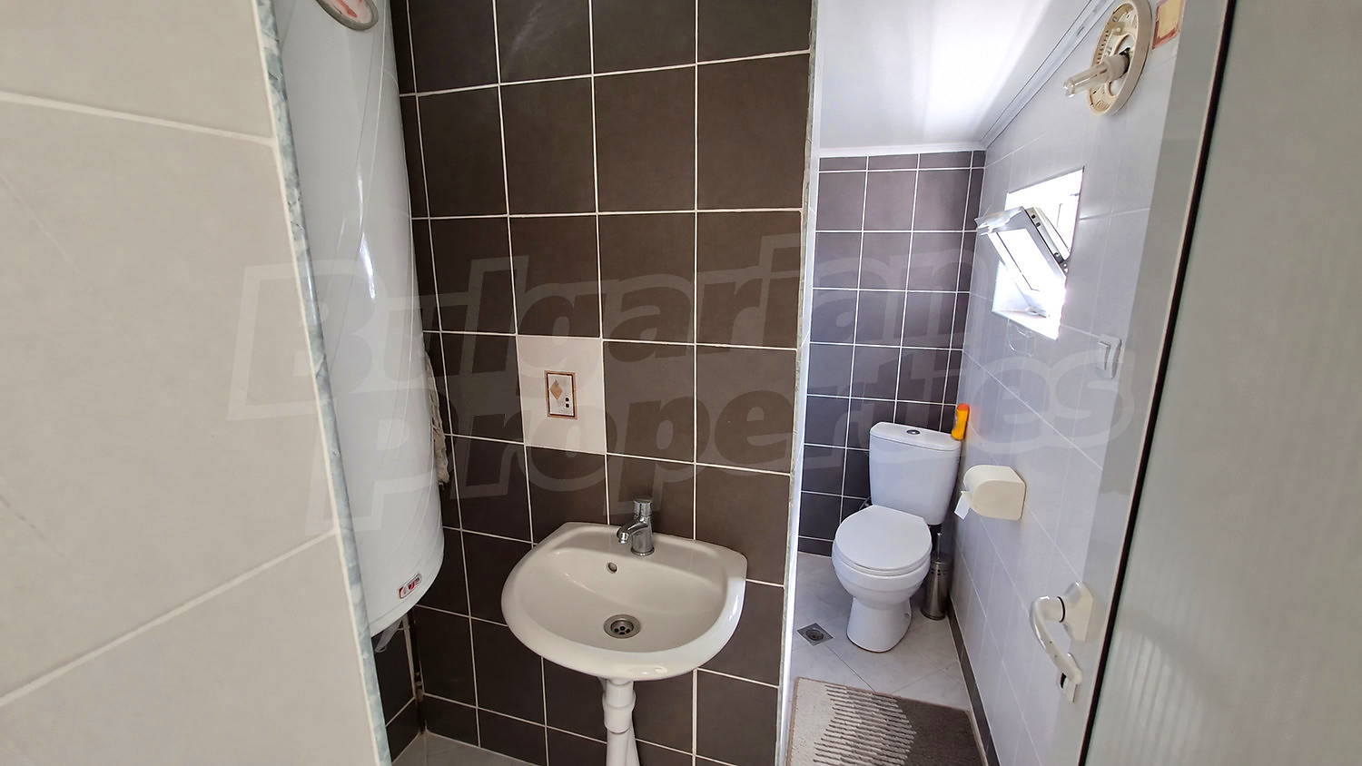 bathroom, toilet