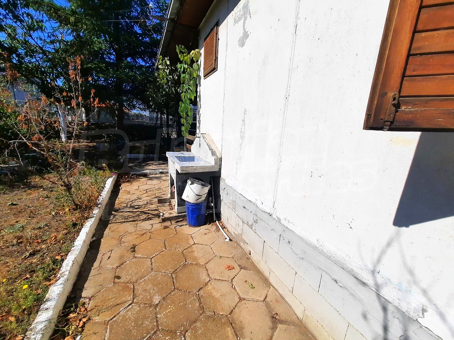 outside, facade, garden