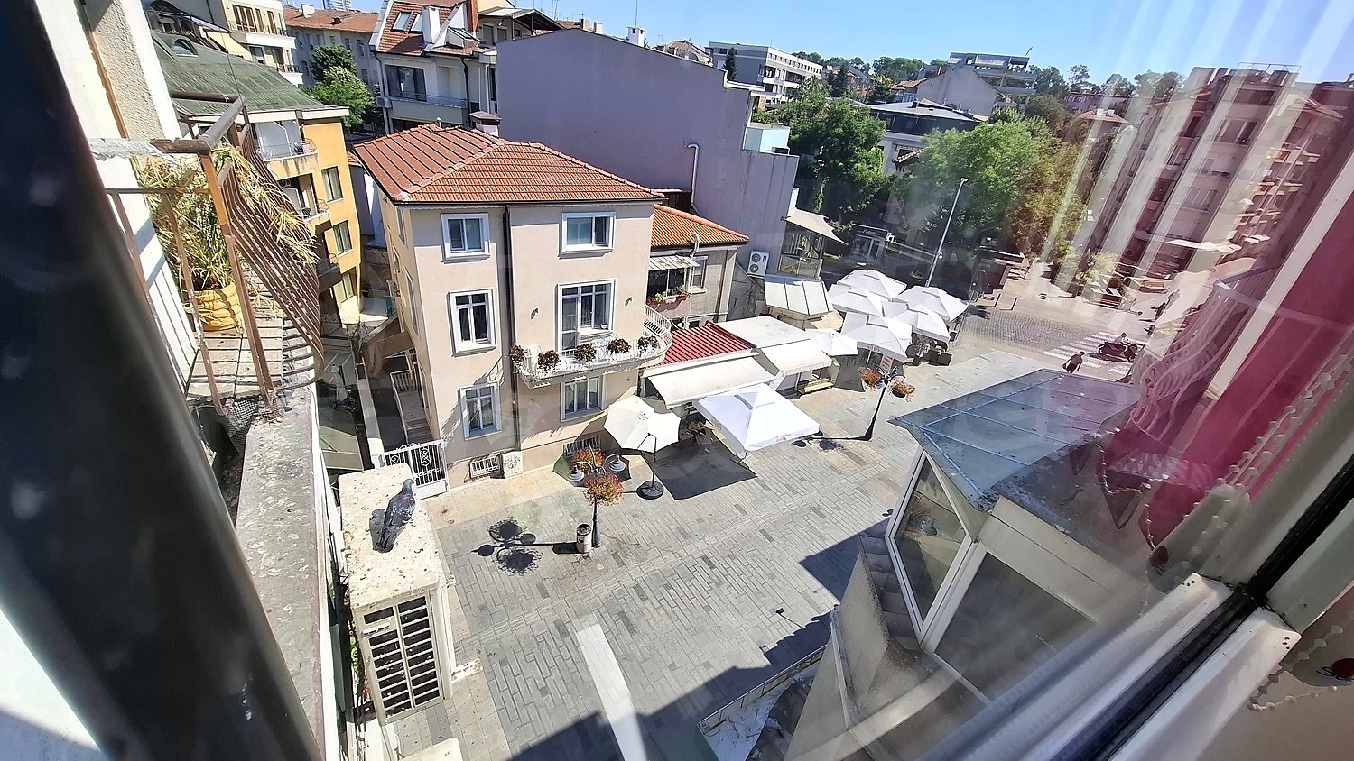 outside, view from balcony
