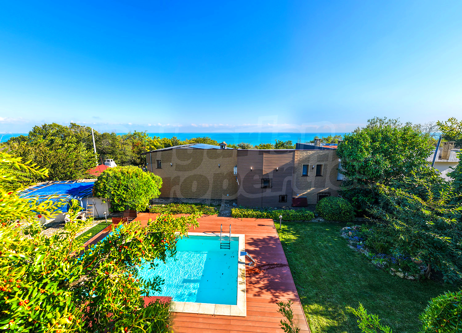 outside, pool, sea, garden, green area
