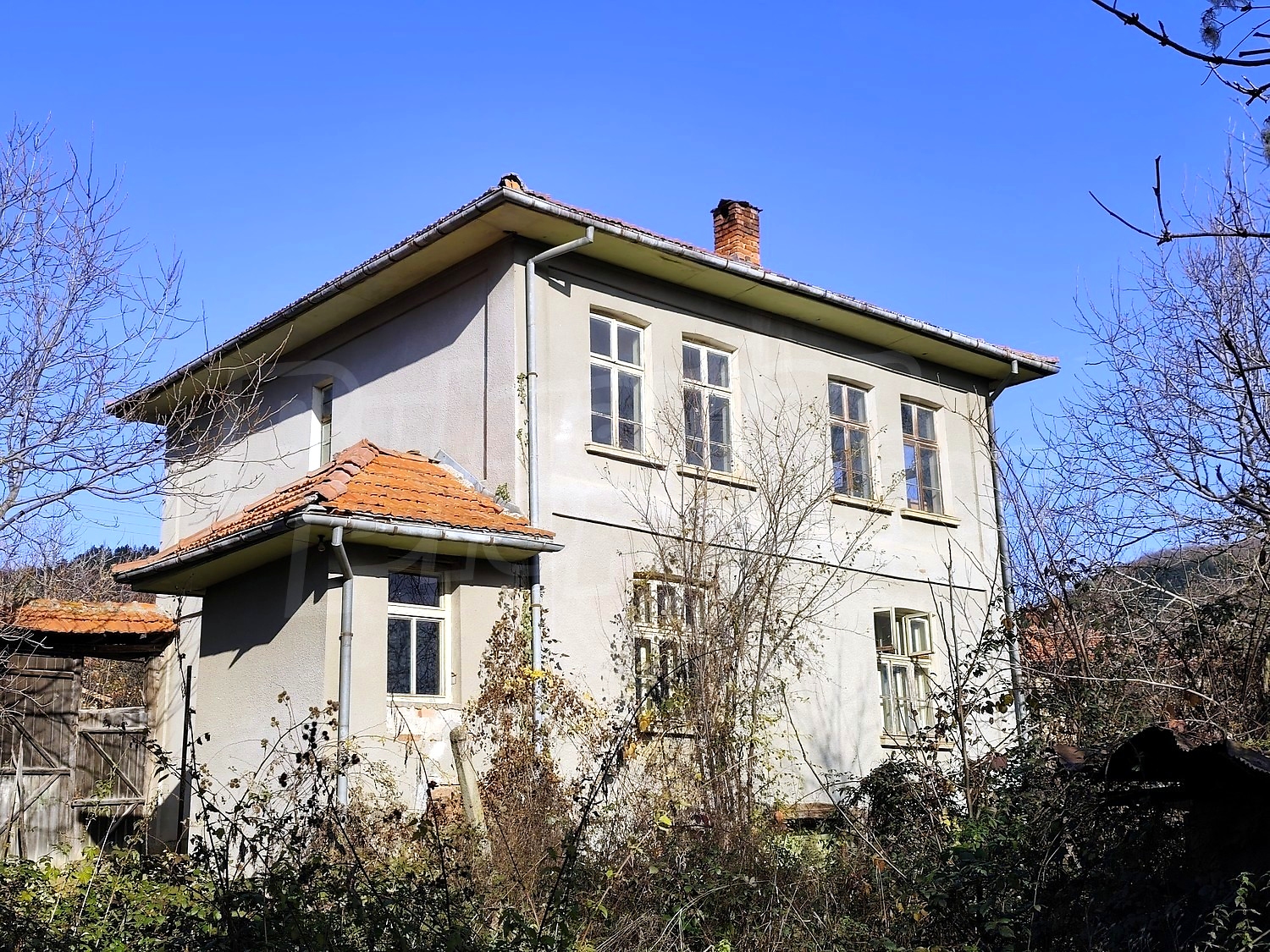 outside, facade, garden