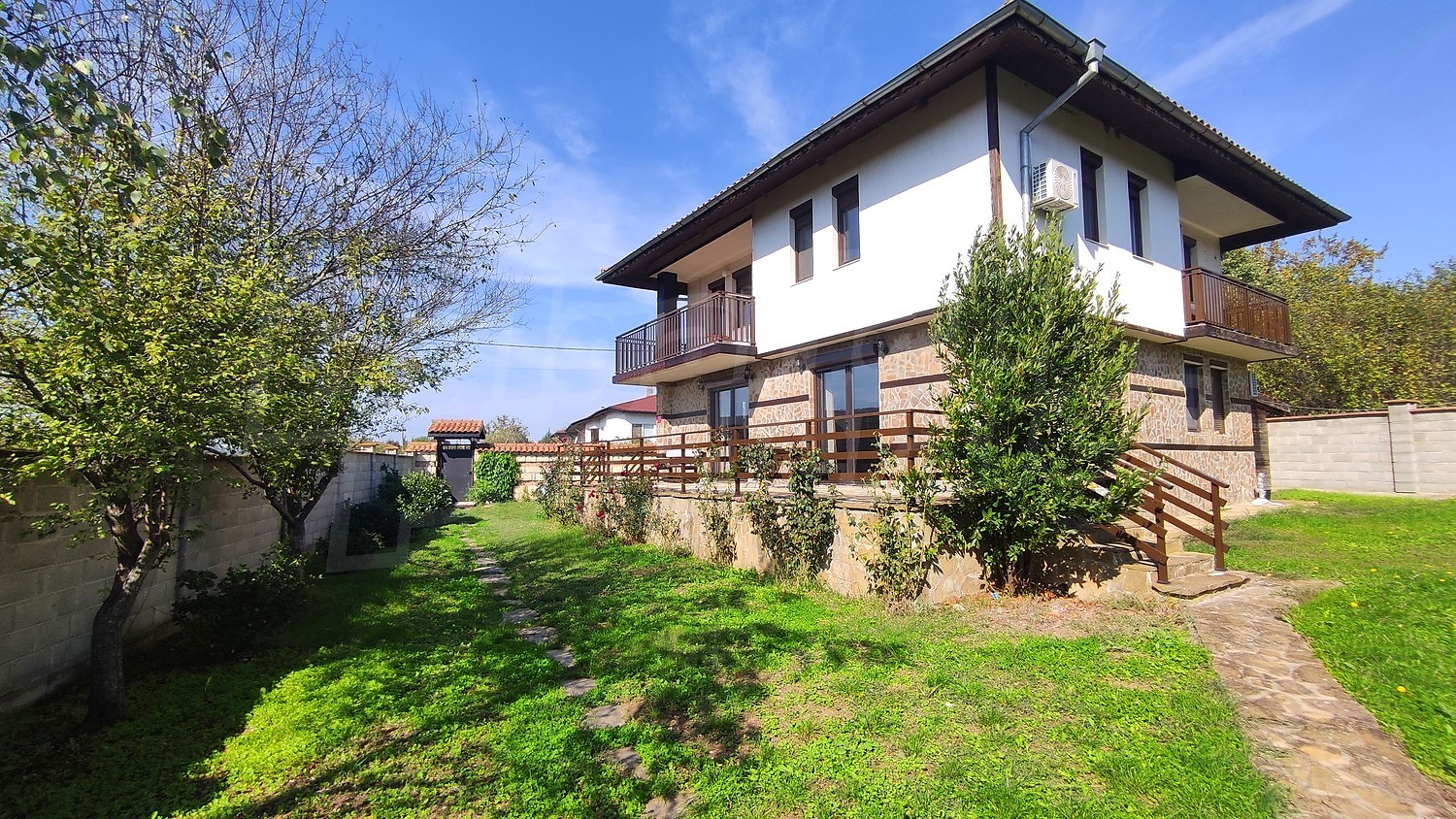outside, facade, garden, green area