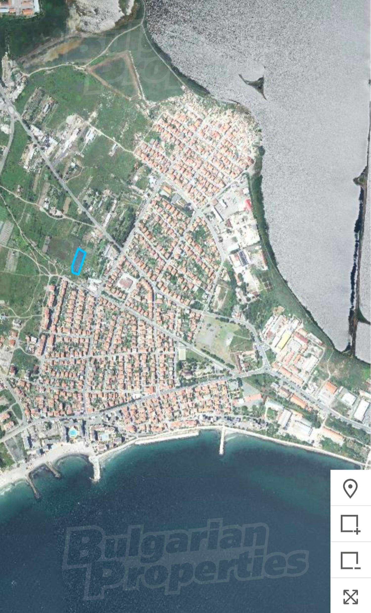 outside, sea, green area