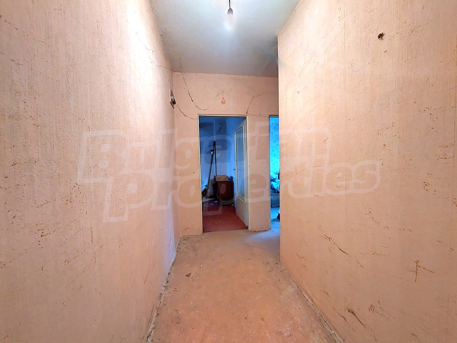 hallway, inside