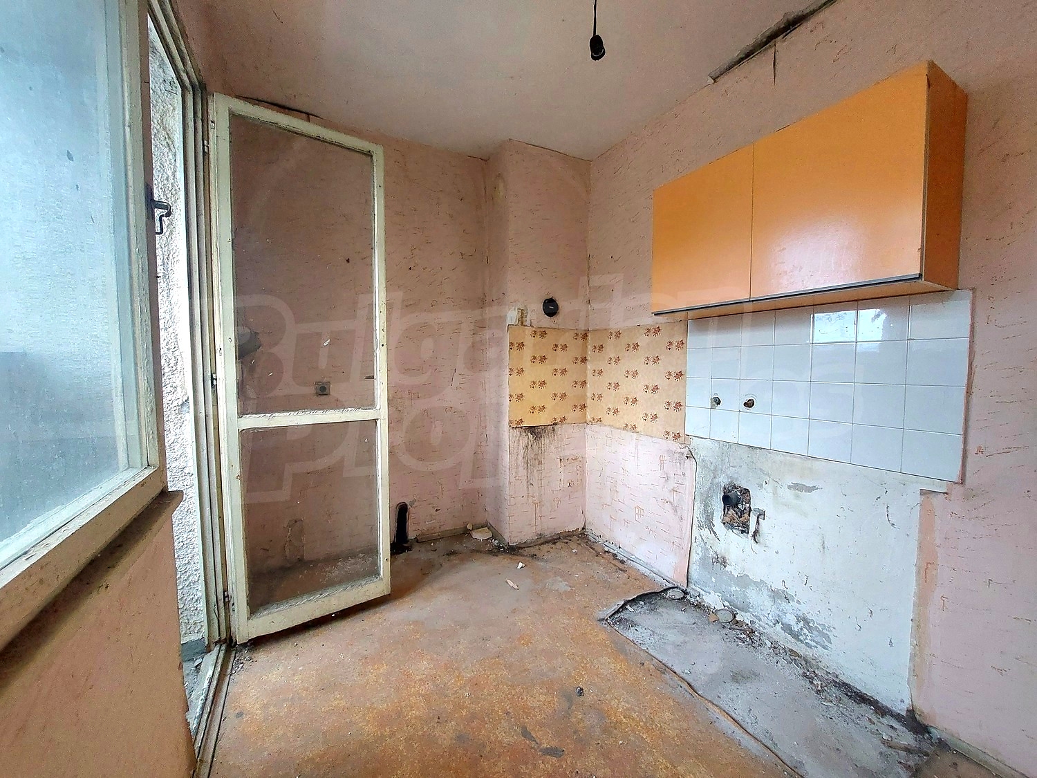 inside, balcony