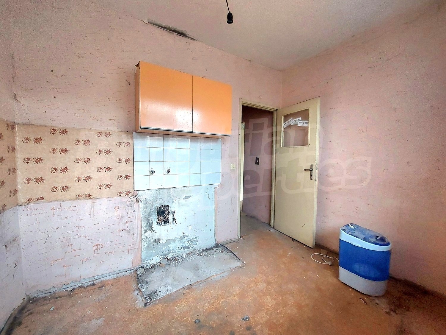 inside, kitchen