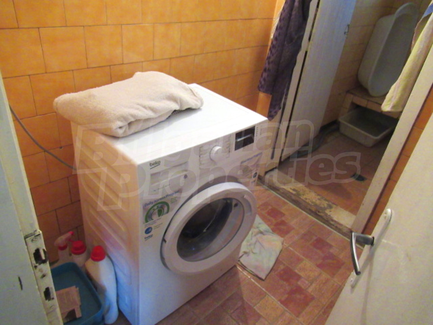 inside, bathroom