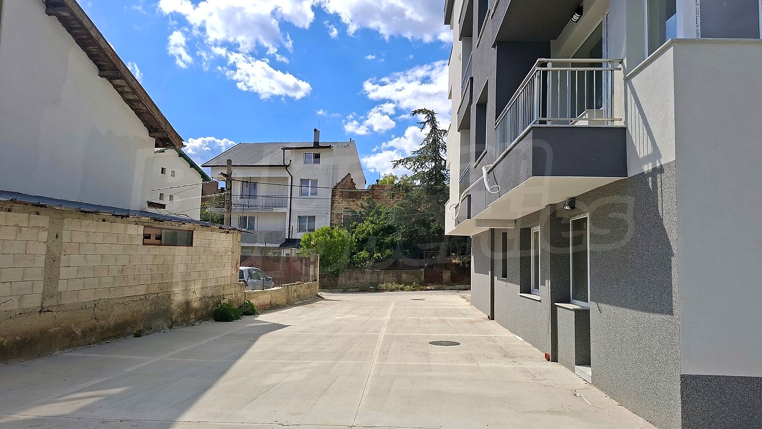 outside, facade, parking