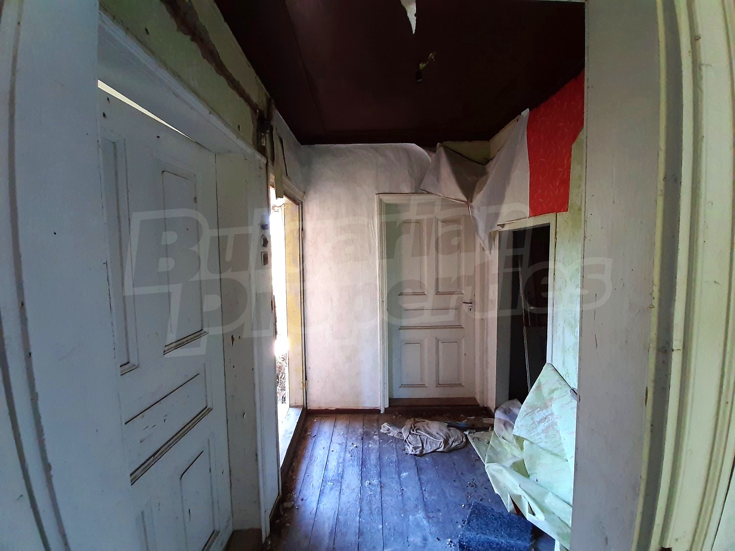 hallway, inside