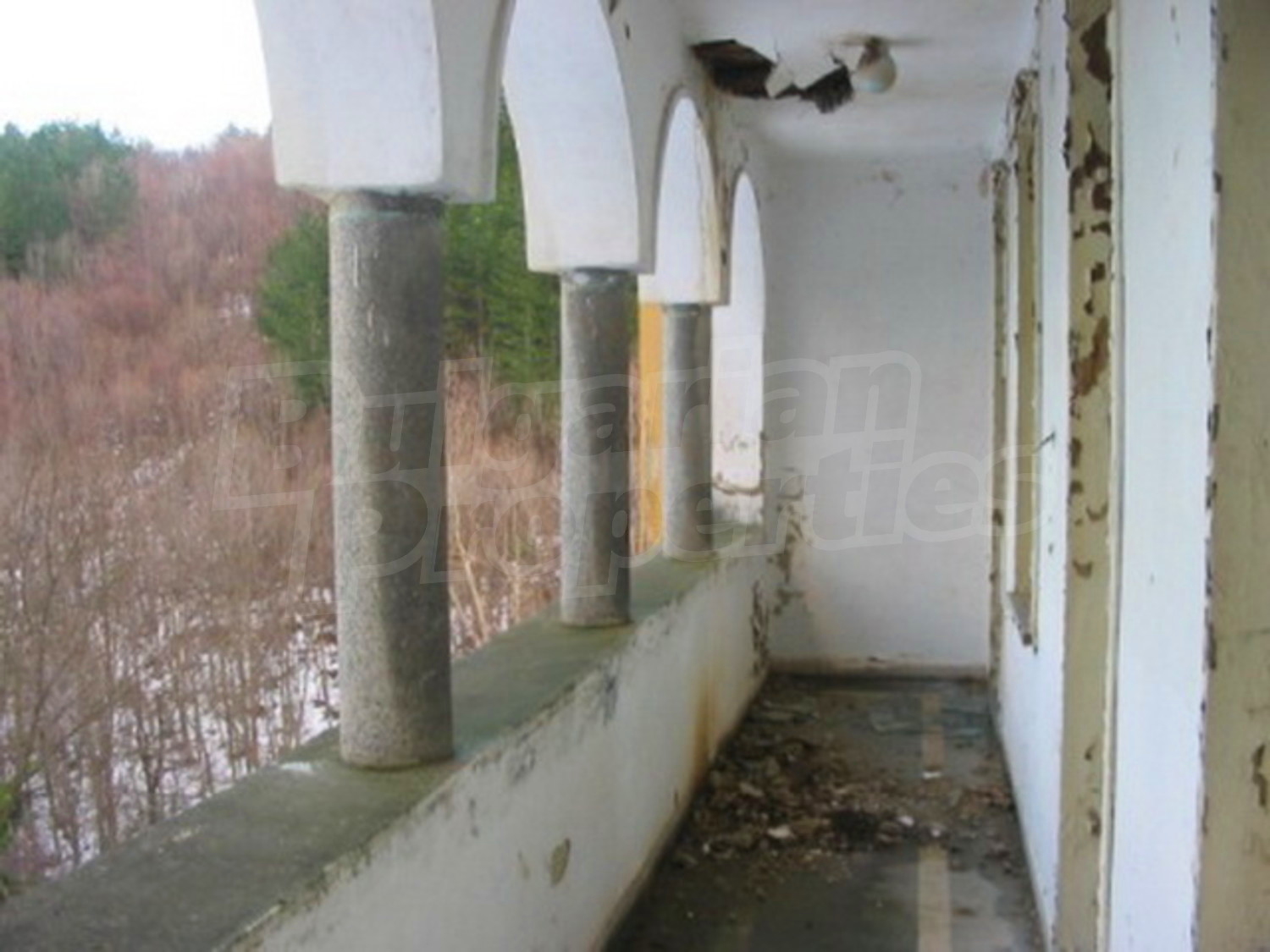 balcony, outside