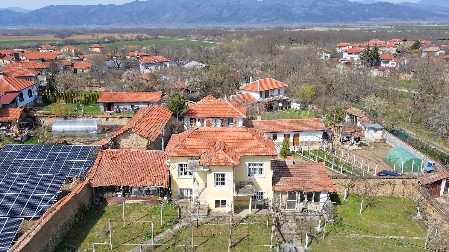 outside, facade, mountain, garden