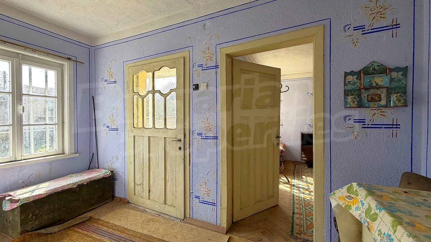 inside, furnished, hallway