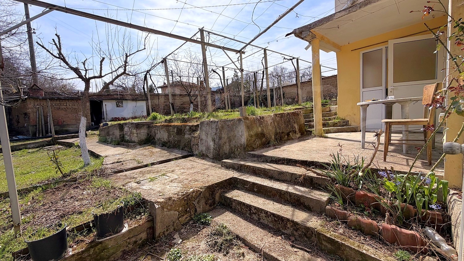 outside, garden