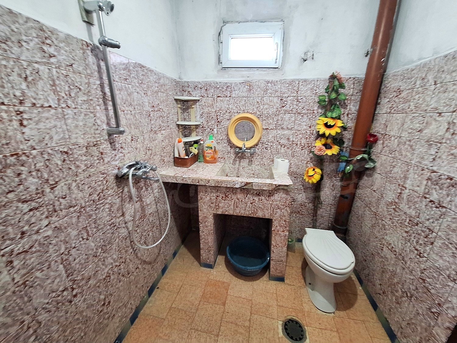 inside, kitchen, furnished