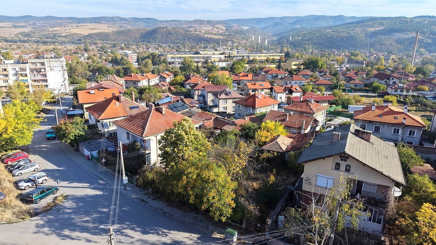 outside, mountain, green area