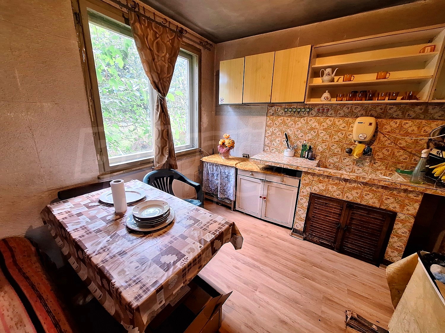 inside, kitchen
