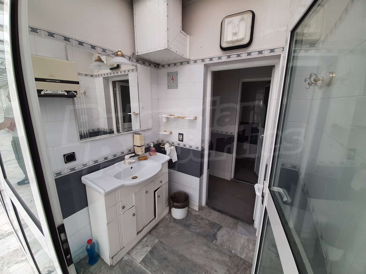 inside, bathroom