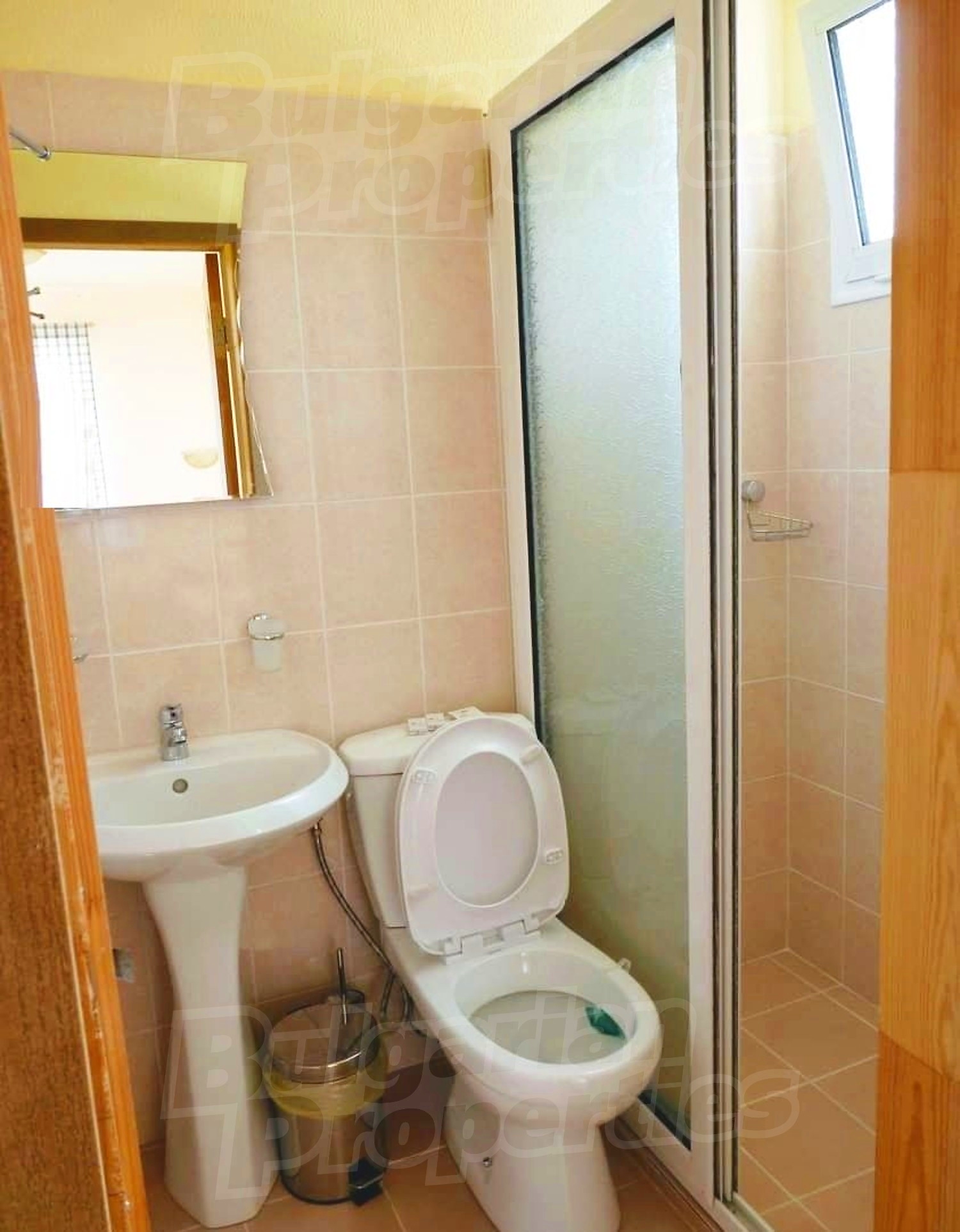 bathroom, toilet
