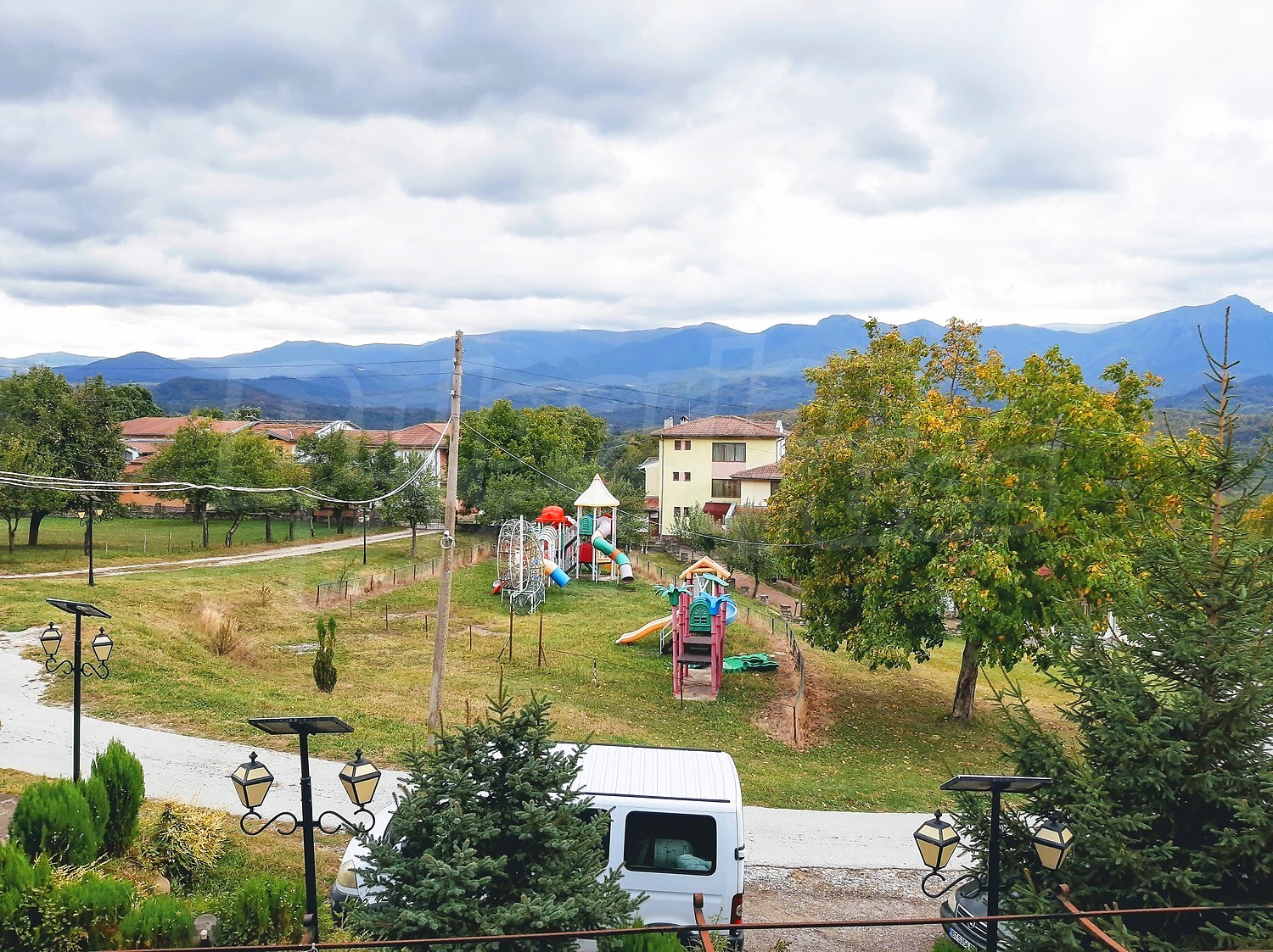 outside, mountain, green area
