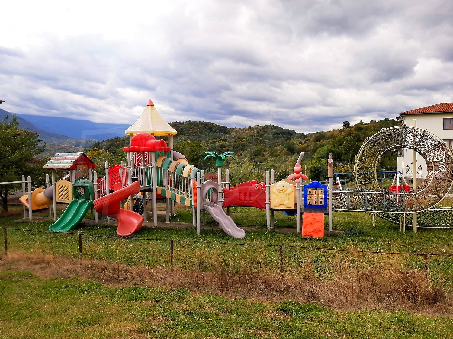 outside, green area