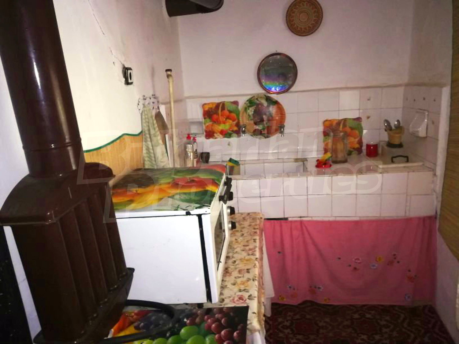 inside, kitchen, furnished