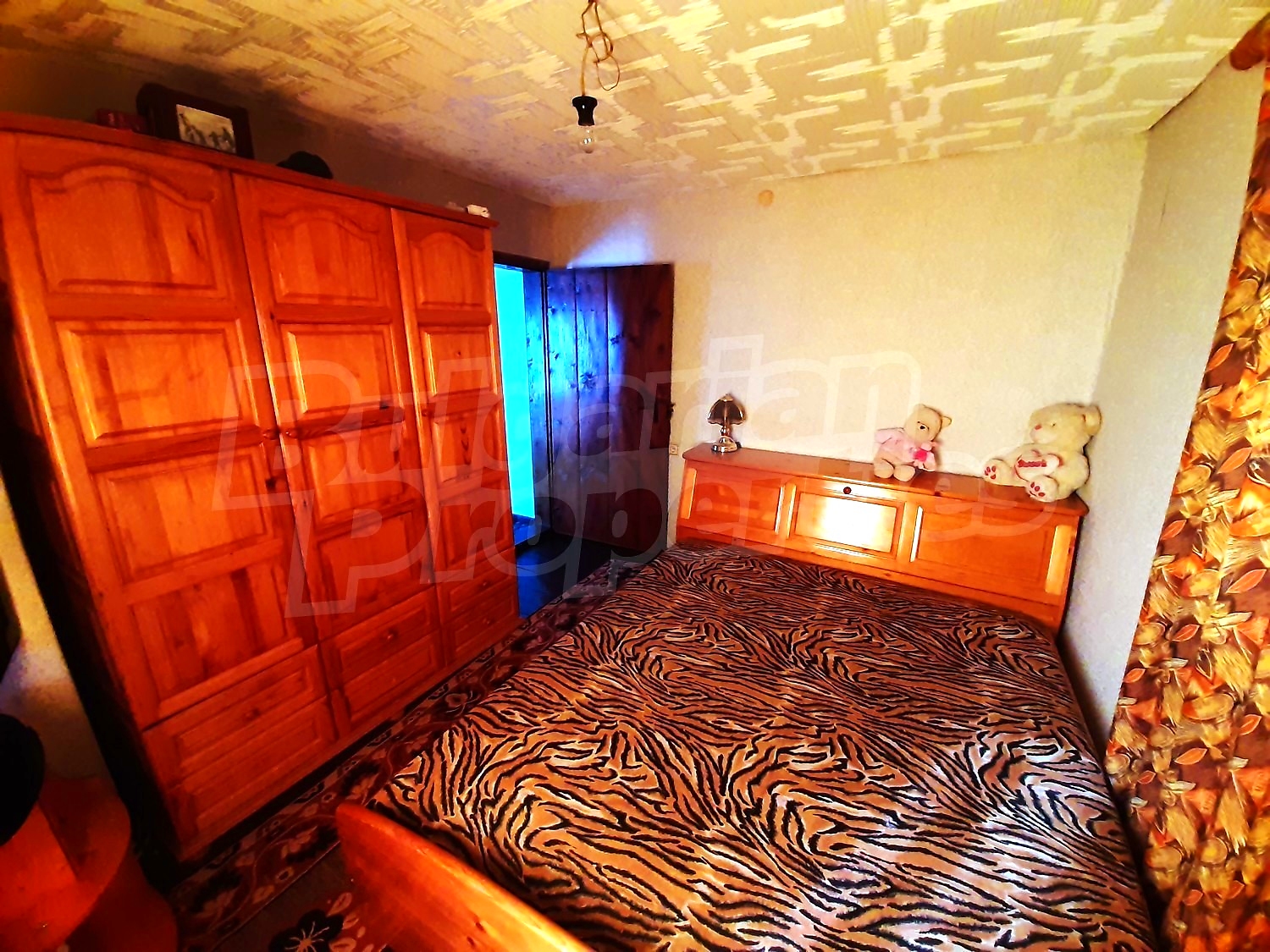 inside, bedroom, furnished