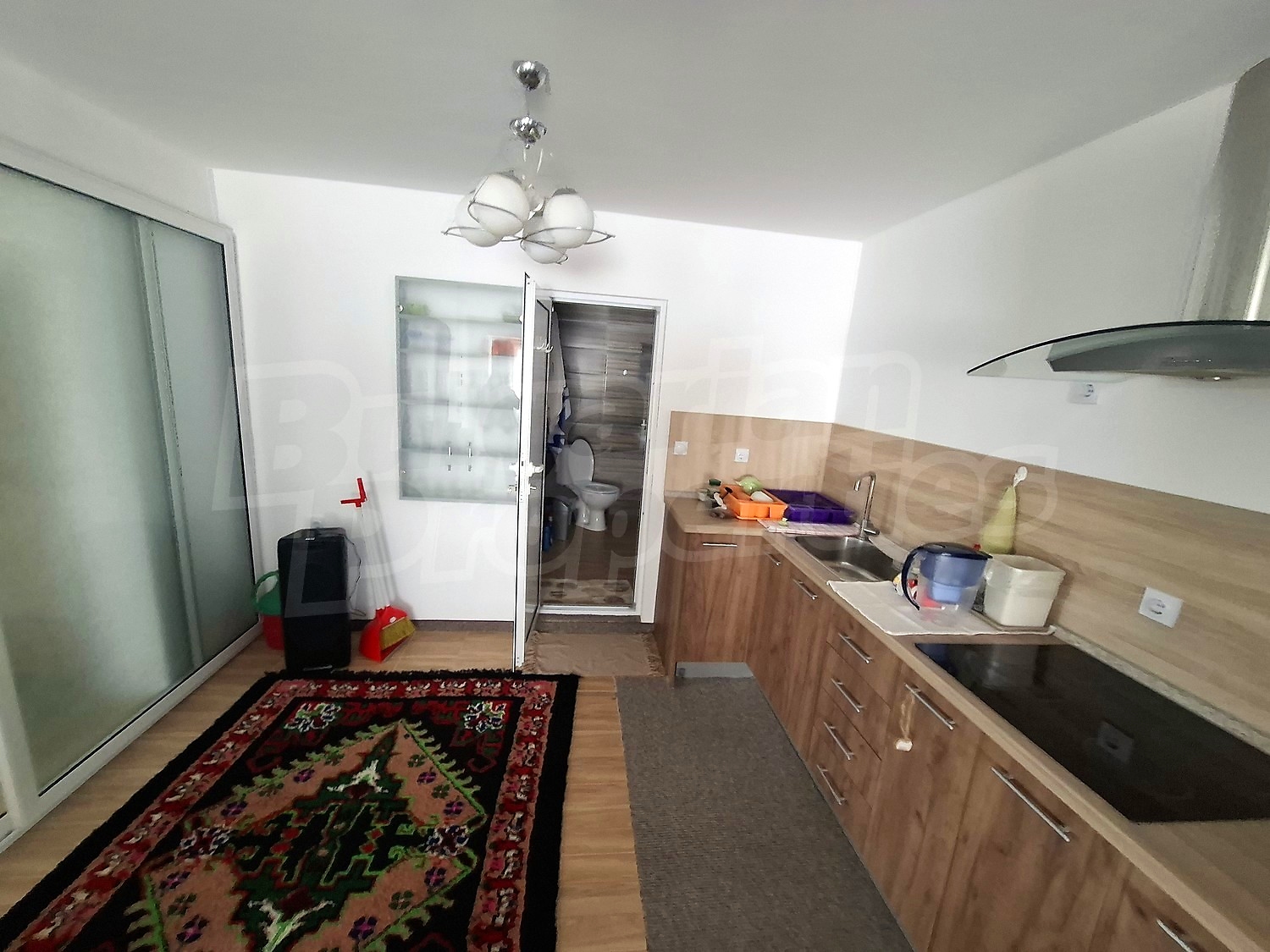 inside, kitchen, bathroom, toilet, furnished