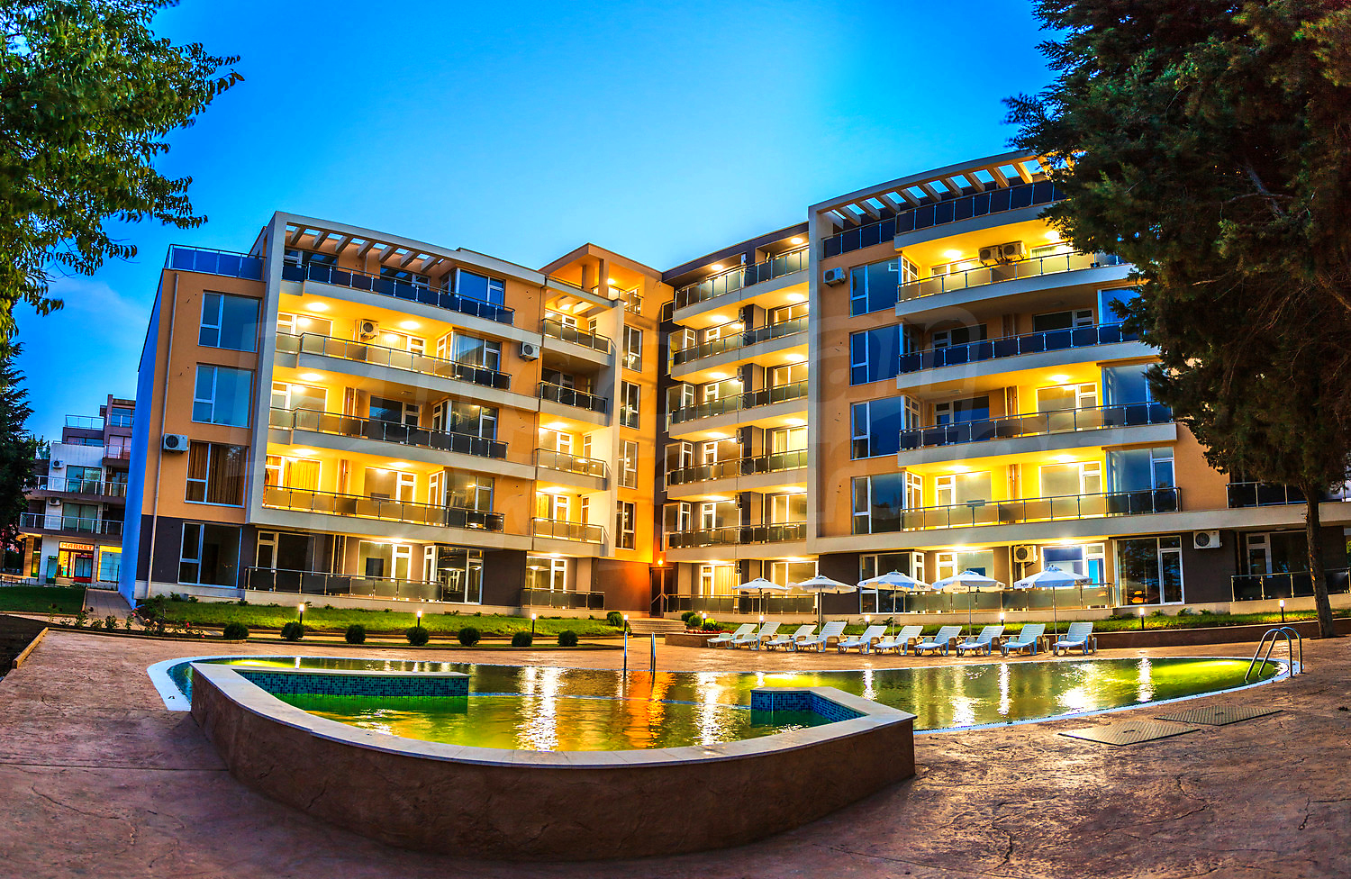 outside, pool, facade, garden