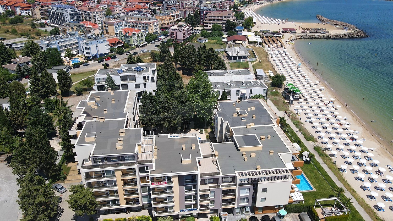 outside, sea, pool, facade, garden