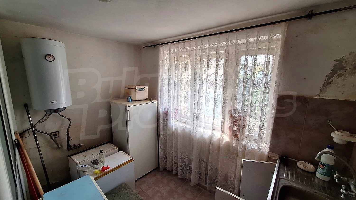 inside, kitchen