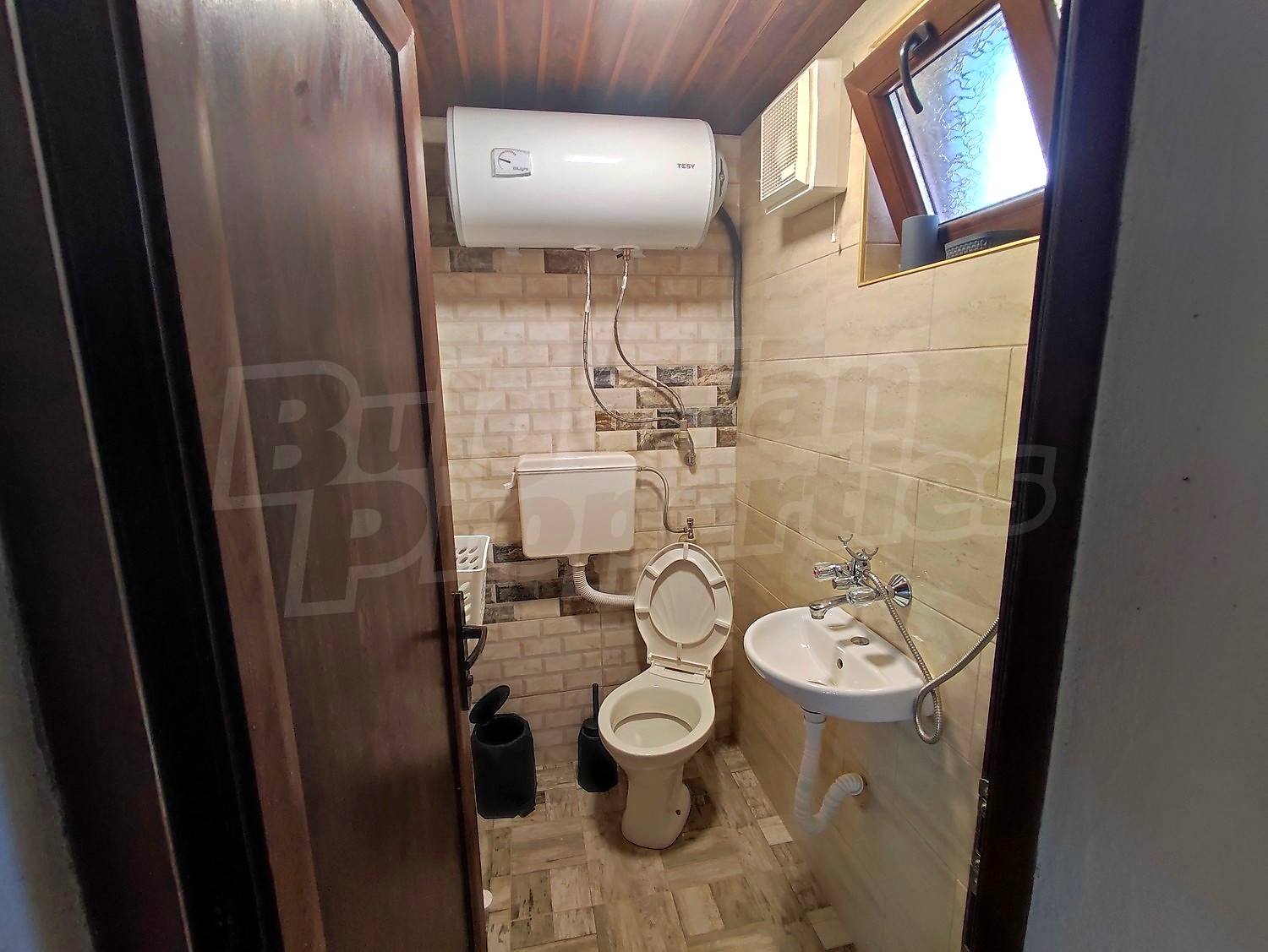 bathroom, toilet