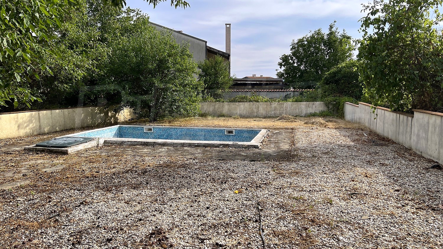 outside, pool, garden